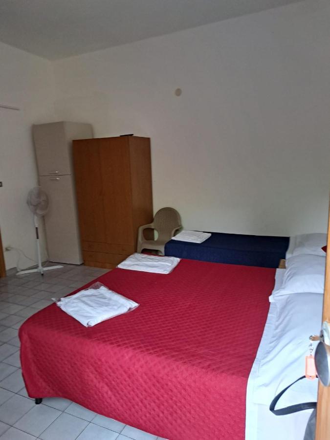 Terras Bed and Breakfast Palinuro Buitenkant foto